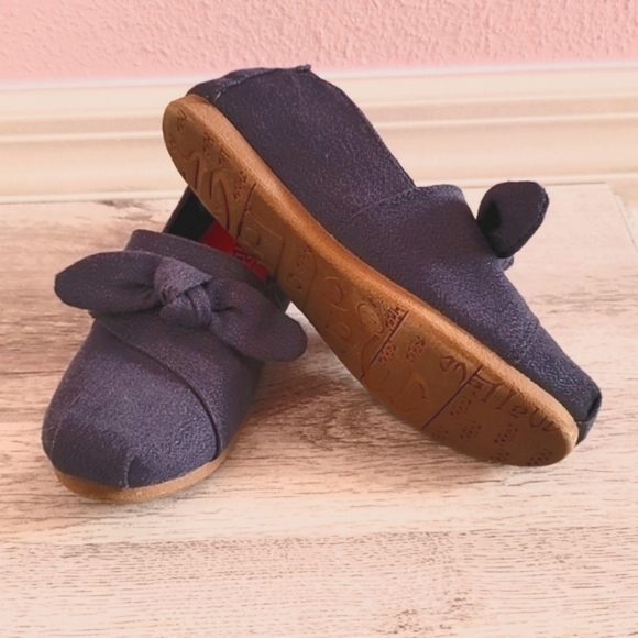 Mad Paw Girls Canvas Slip Ons - Picture 3 of 4